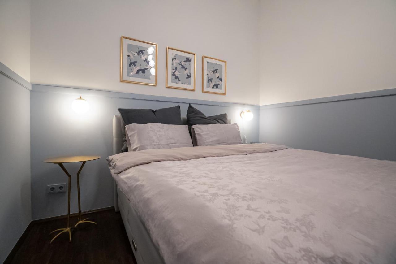 Designer Loft-Ferienwohnung Im Zentrum Mit Tiefgaragen-Parkplatz, Waschmaschine Und Privatterrasse Leipzig Exteriör bild