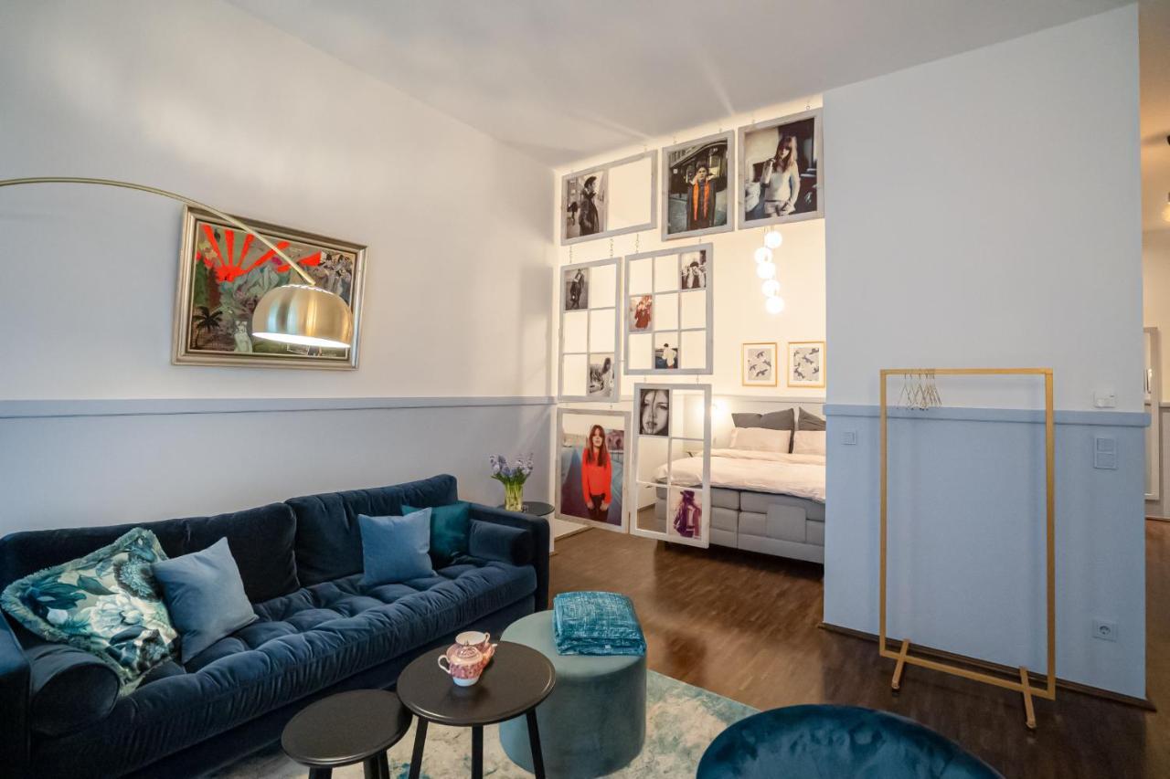 Designer Loft-Ferienwohnung Im Zentrum Mit Tiefgaragen-Parkplatz, Waschmaschine Und Privatterrasse Leipzig Exteriör bild