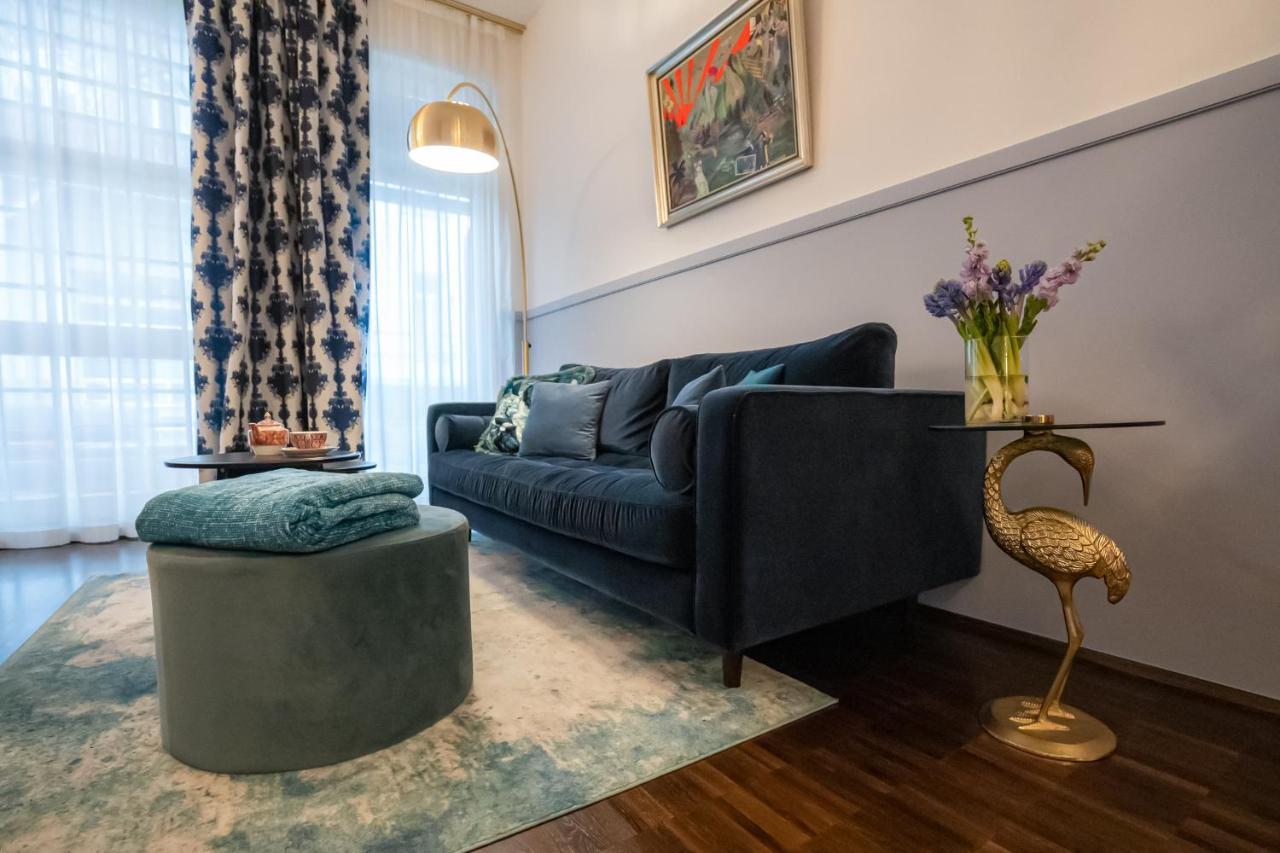 Designer Loft-Ferienwohnung Im Zentrum Mit Tiefgaragen-Parkplatz, Waschmaschine Und Privatterrasse Leipzig Exteriör bild